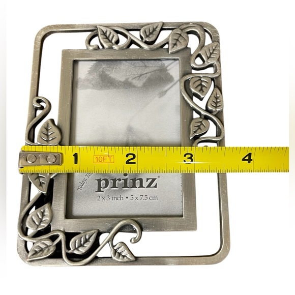 Silver Metal Frame for 2”X3” Photo - Picture 3 of 6